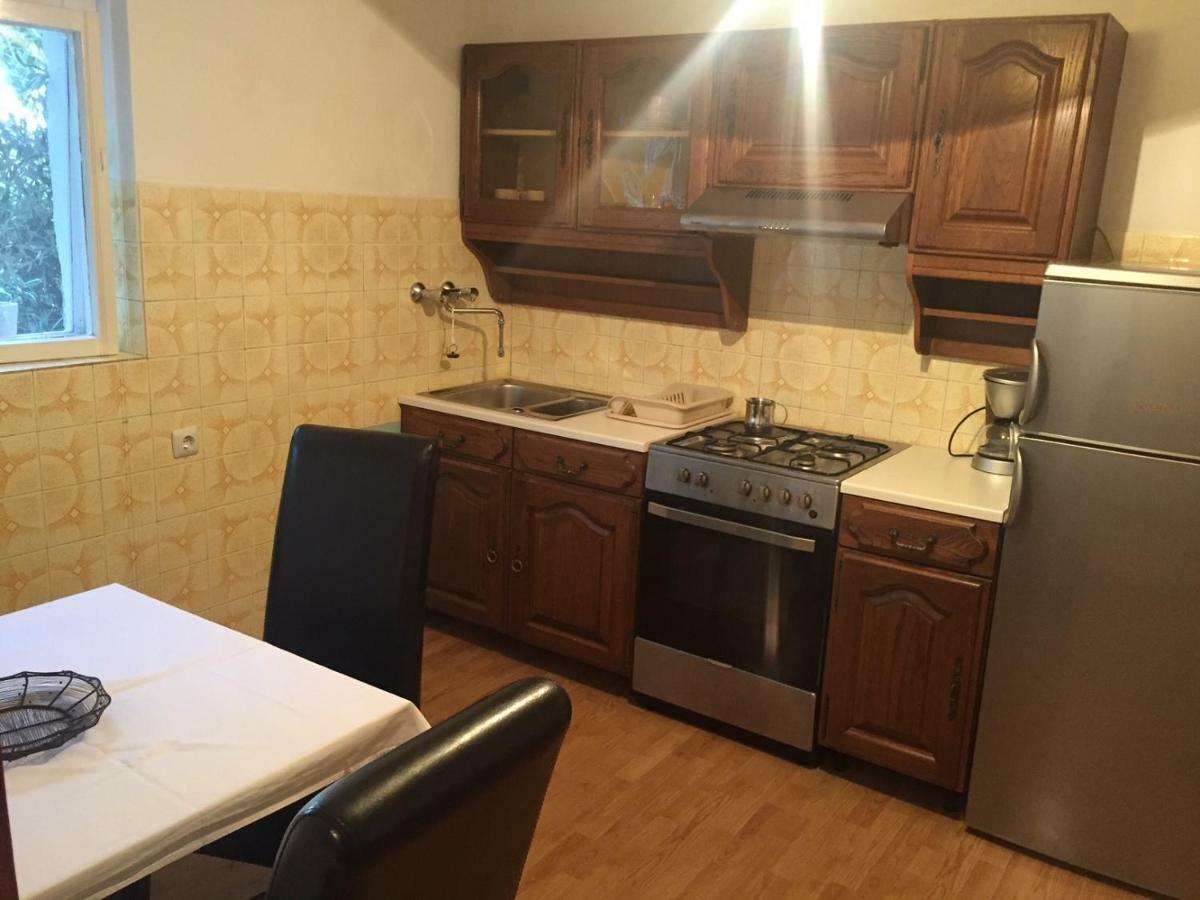 Tea1 Apartment Pula Luaran gambar